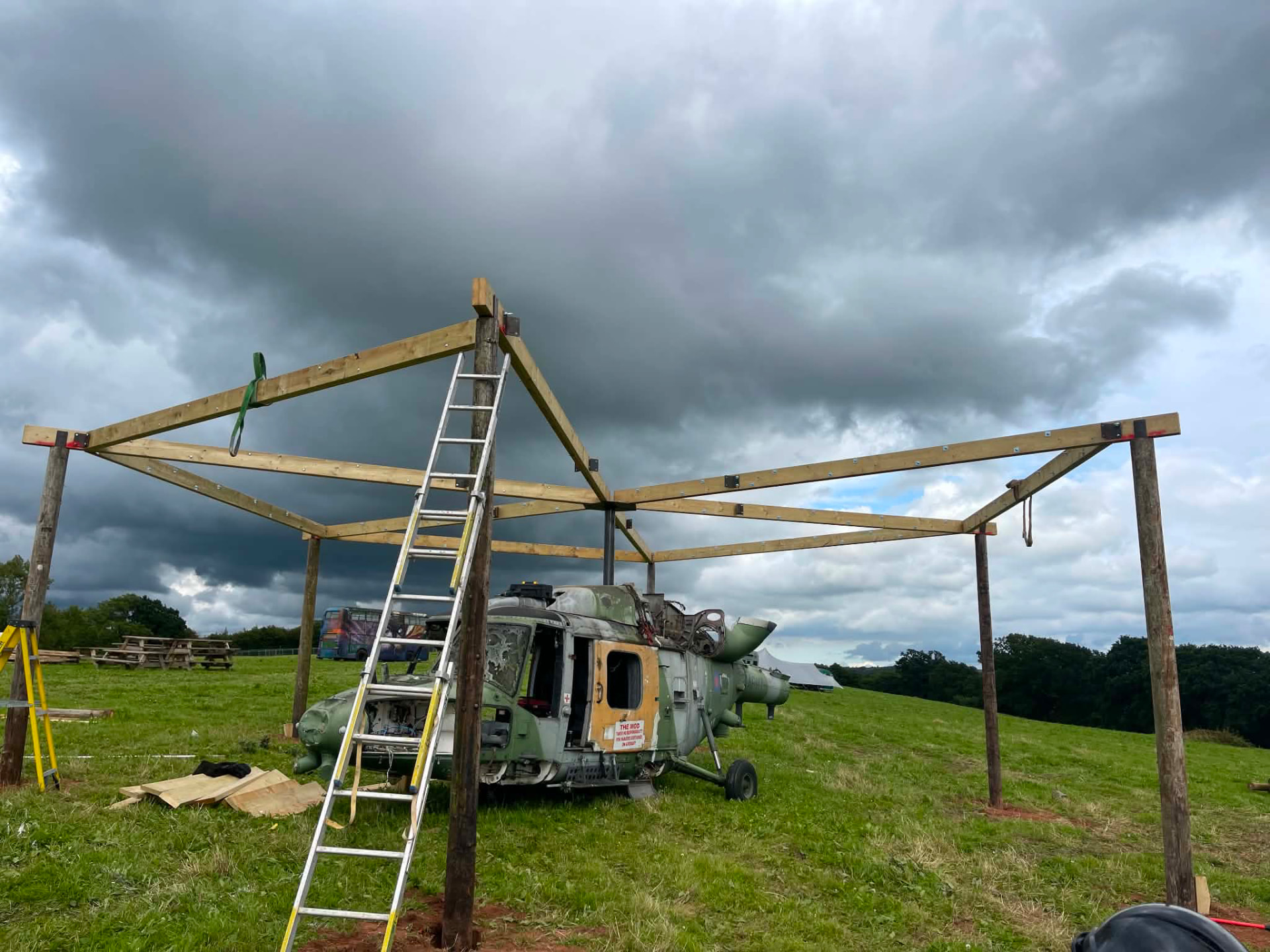 On-site assembly of the timber canopy frame